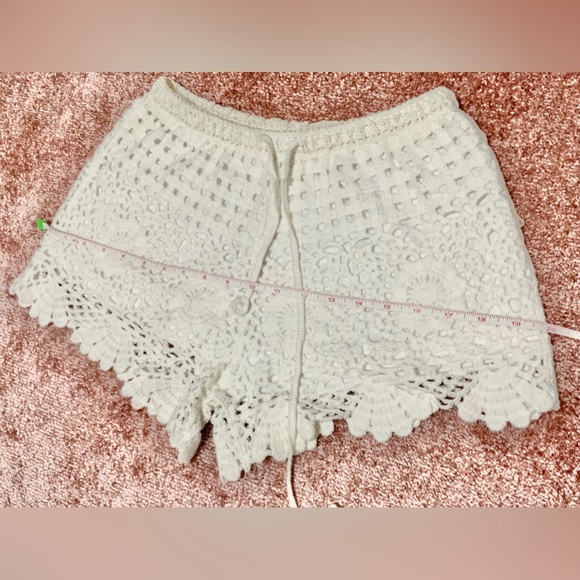 NW 3 pieces knitted embroidered Set, cardigan, bra & shorts beach Set,Vacations - Picture 7 of 13